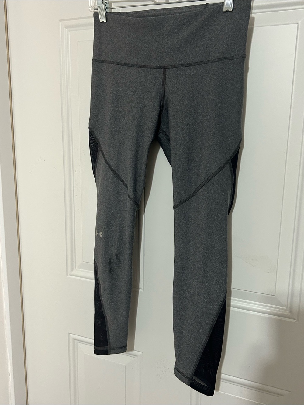 Under Armour Heathered Gray Compression Leggings